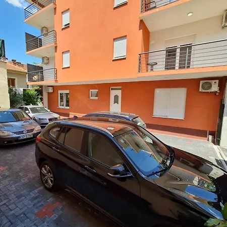 Riverside Apartman *