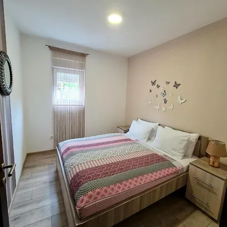 Riverside By Inntown Apartment