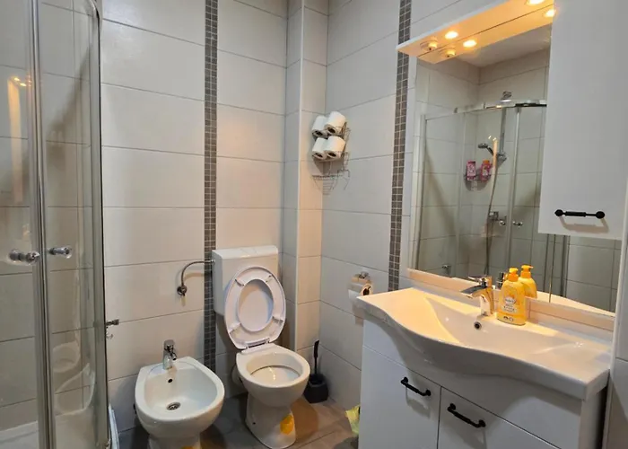 Riverside Apartman *